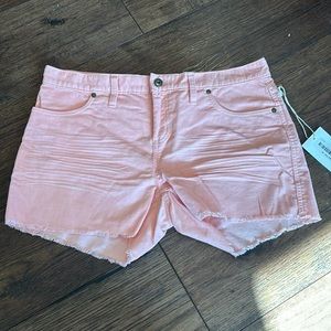 Carve Designs Oahu short